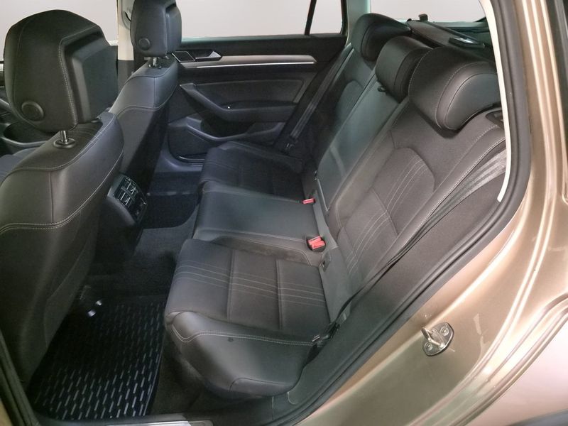 Volkswagen Passat bild 11