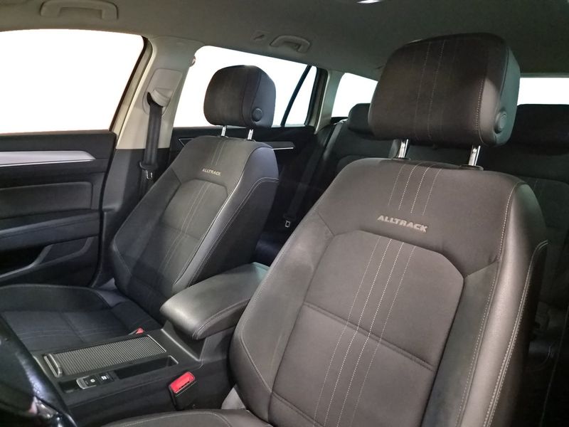 Volkswagen Passat bild 13