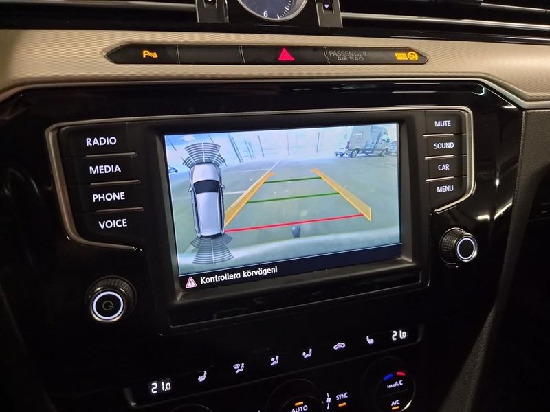 Volkswagen Passat bild 18