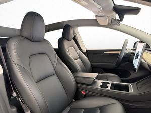 Tesla Model Y bild 15