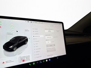 Tesla Model Y bild 23