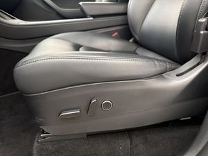 Tesla Model Y bild 21