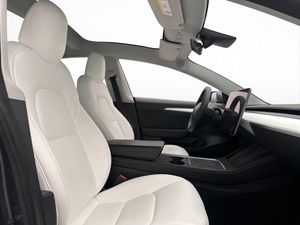 Tesla Model 3 bild 18
