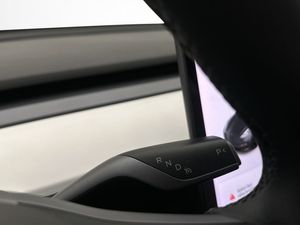 Tesla Model 3 bild 22