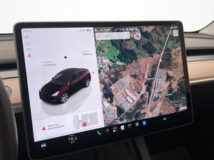 Tesla Model Y bild 27