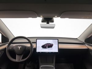 Tesla Model Y bild 15