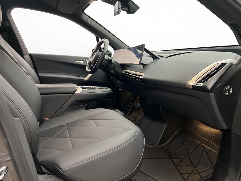 BMW iX bild 15