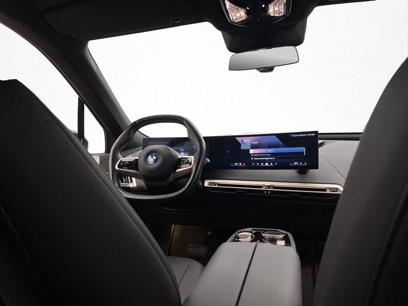 BMW iX bild 27