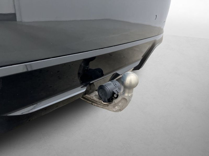 BMW i4 bild 19