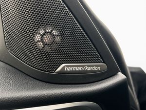 BMW i4 bild 17