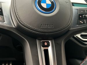 BMW i4 bild 30