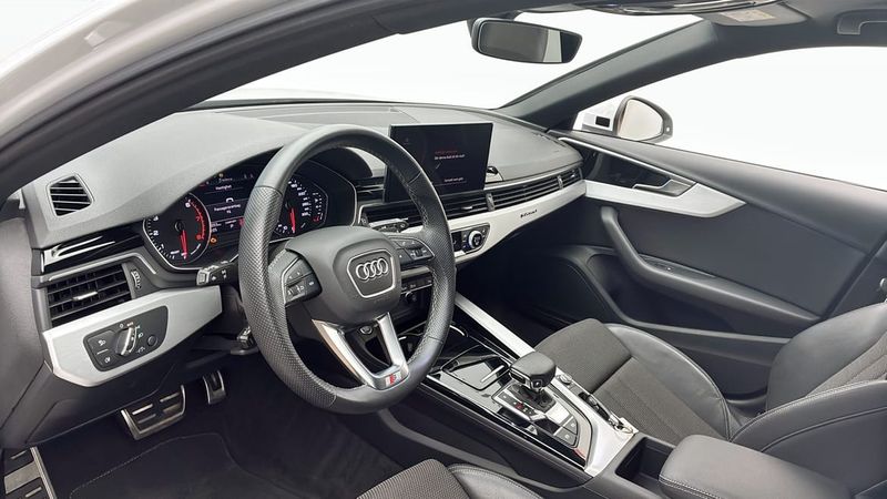 Audi A4 bild 7