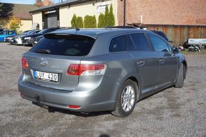 Toyota Avensis bild 3