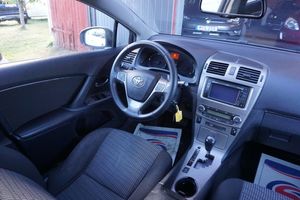 Toyota Avensis bild 5
