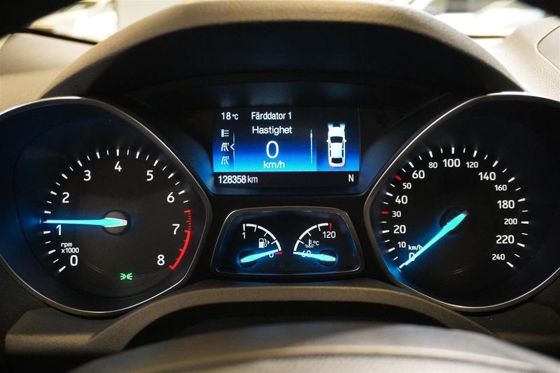 Ford Kuga bild 17