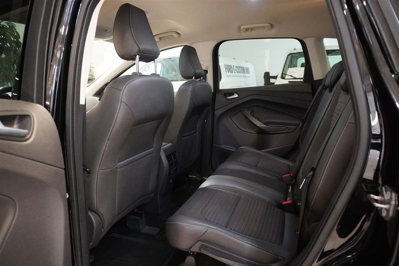 Ford Kuga bild 9