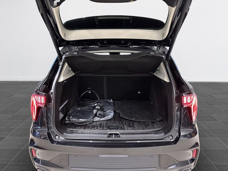 Lynk & Co 01 bild 14