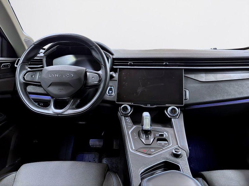 Lynk & Co 01 bild 10