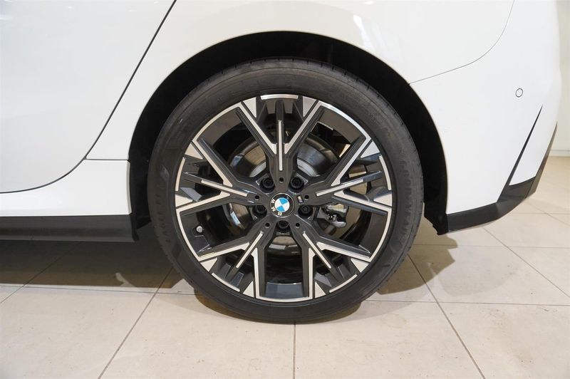 BMW 120 bild 9