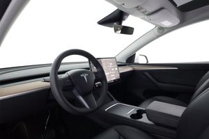 Tesla Model Y bild 11
