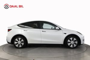 Tesla Model Y bild 5