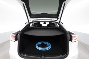 Tesla Model Y bild 25