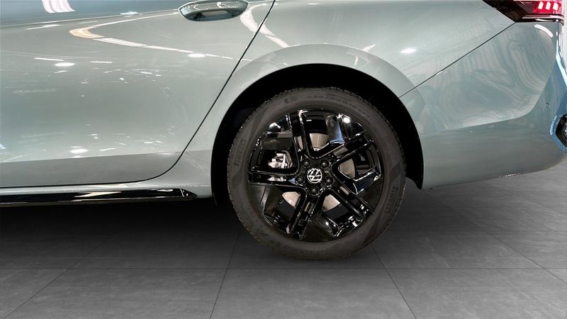 Volkswagen Passat bild 6