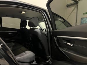 BMW 320 bild 9