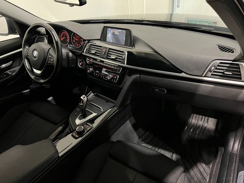BMW 320 bild 13