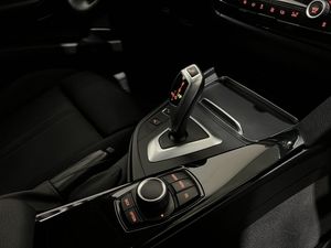 BMW 320 bild 17