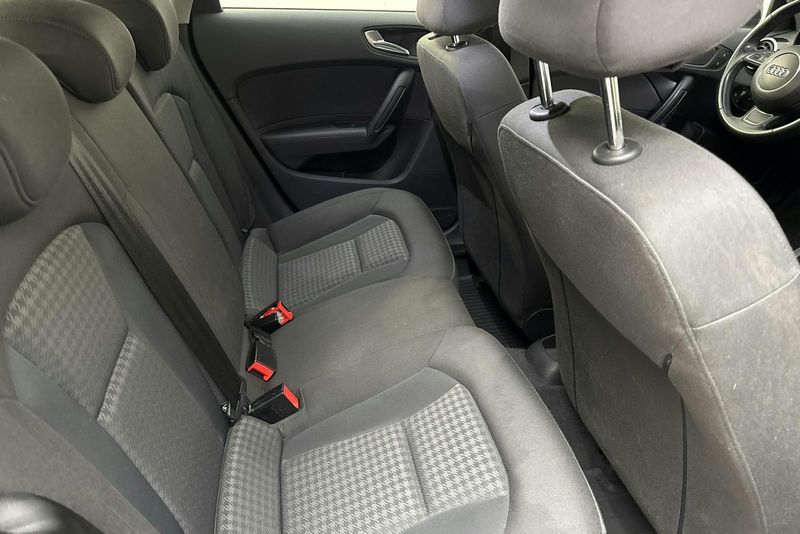Audi A1 bild 8