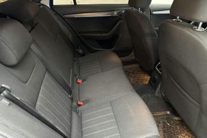 Skoda Octavia bild 8