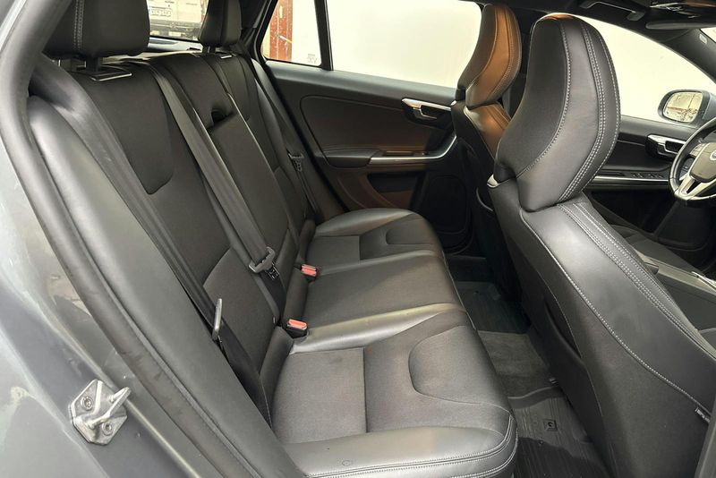 Volvo V60 bild 8