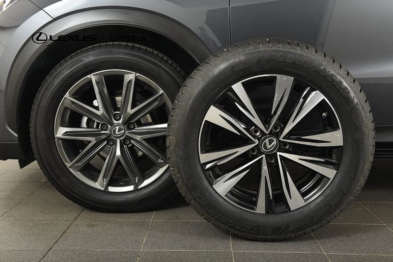 Lexus LBX bild 20
