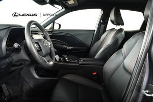 Lexus LBX bild 6