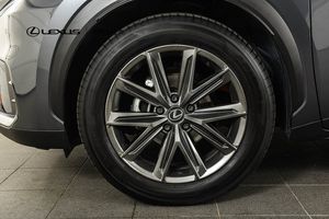 Lexus LBX bild 19