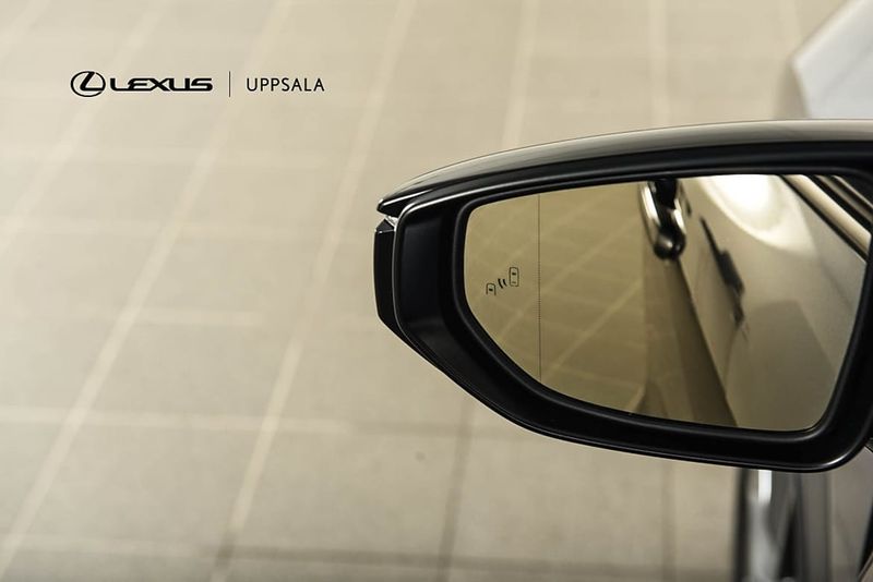 Lexus LBX bild 16