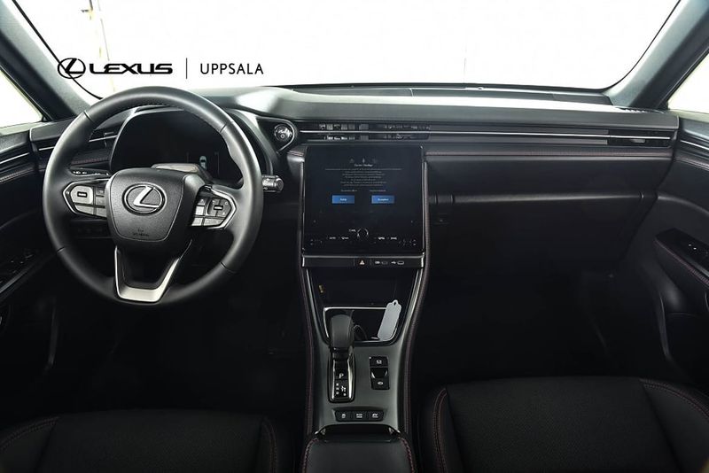 Lexus LBX bild 9