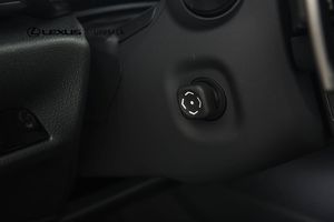 Lexus NX bild 13