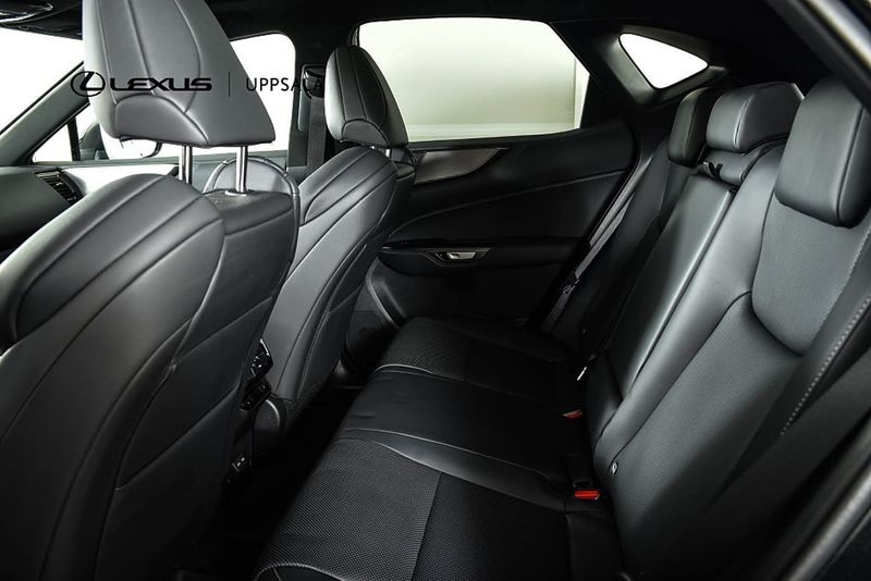 Lexus NX bild 7