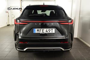 Lexus NX bild 4