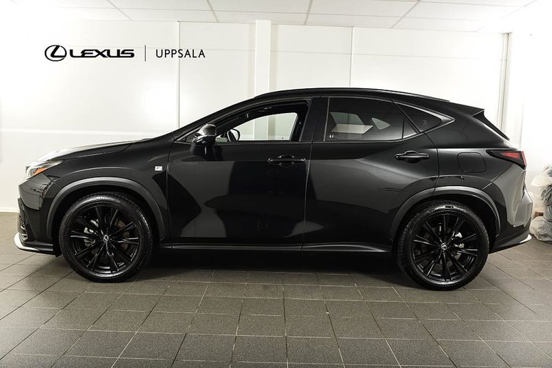 Lexus NX bild 2