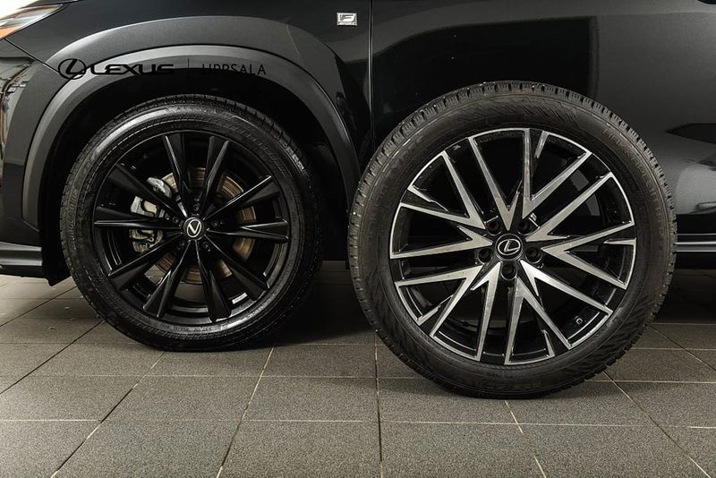 Lexus NX bild 26