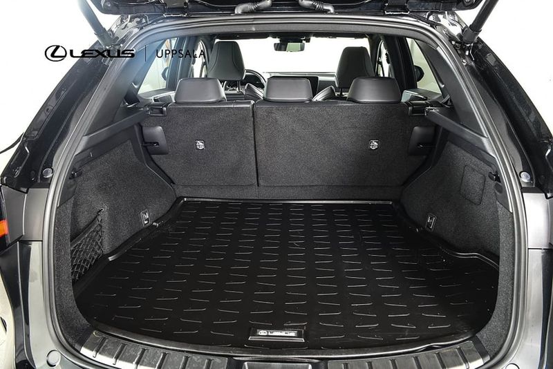 Lexus NX bild 8