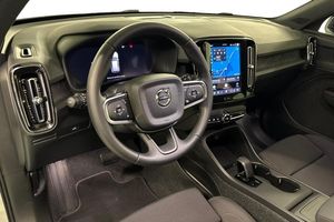 Volvo EX40 bild 8