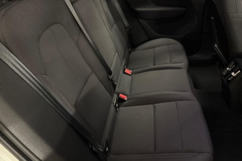 Volvo EX40 bild 11