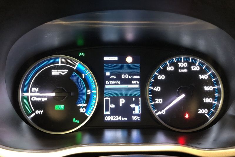 Mitsubishi Eclipse Cross bild 14