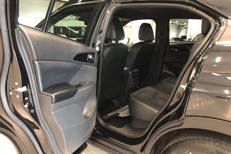 Mitsubishi Eclipse Cross bild 8