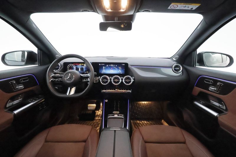 Mercedes GLA250 bild 9
