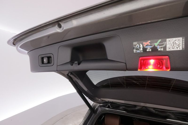 Mercedes GLA250 bild 33